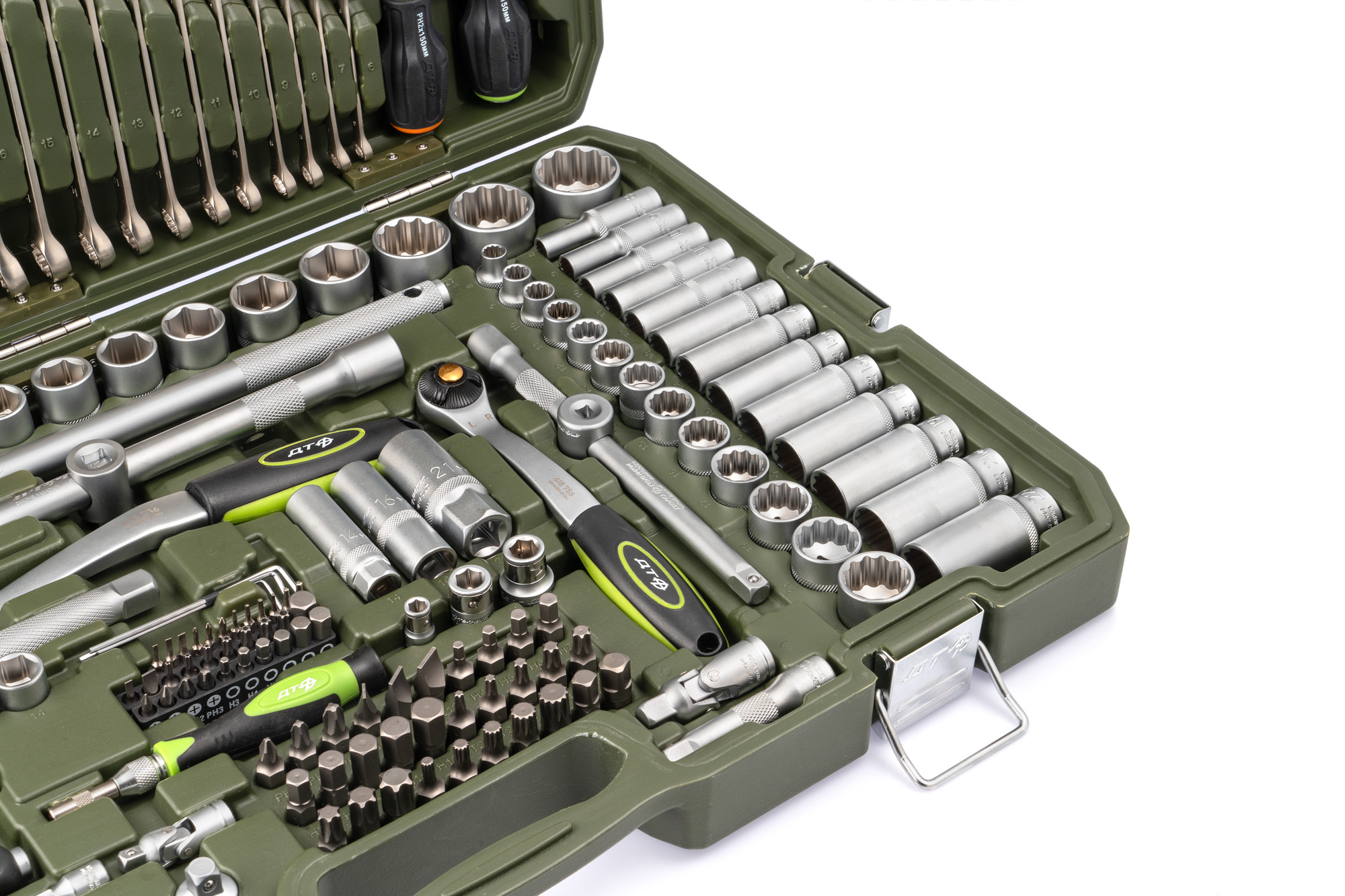 Набор головок 1/4", 3/8", 1/2" с инструментом, 200 предметов