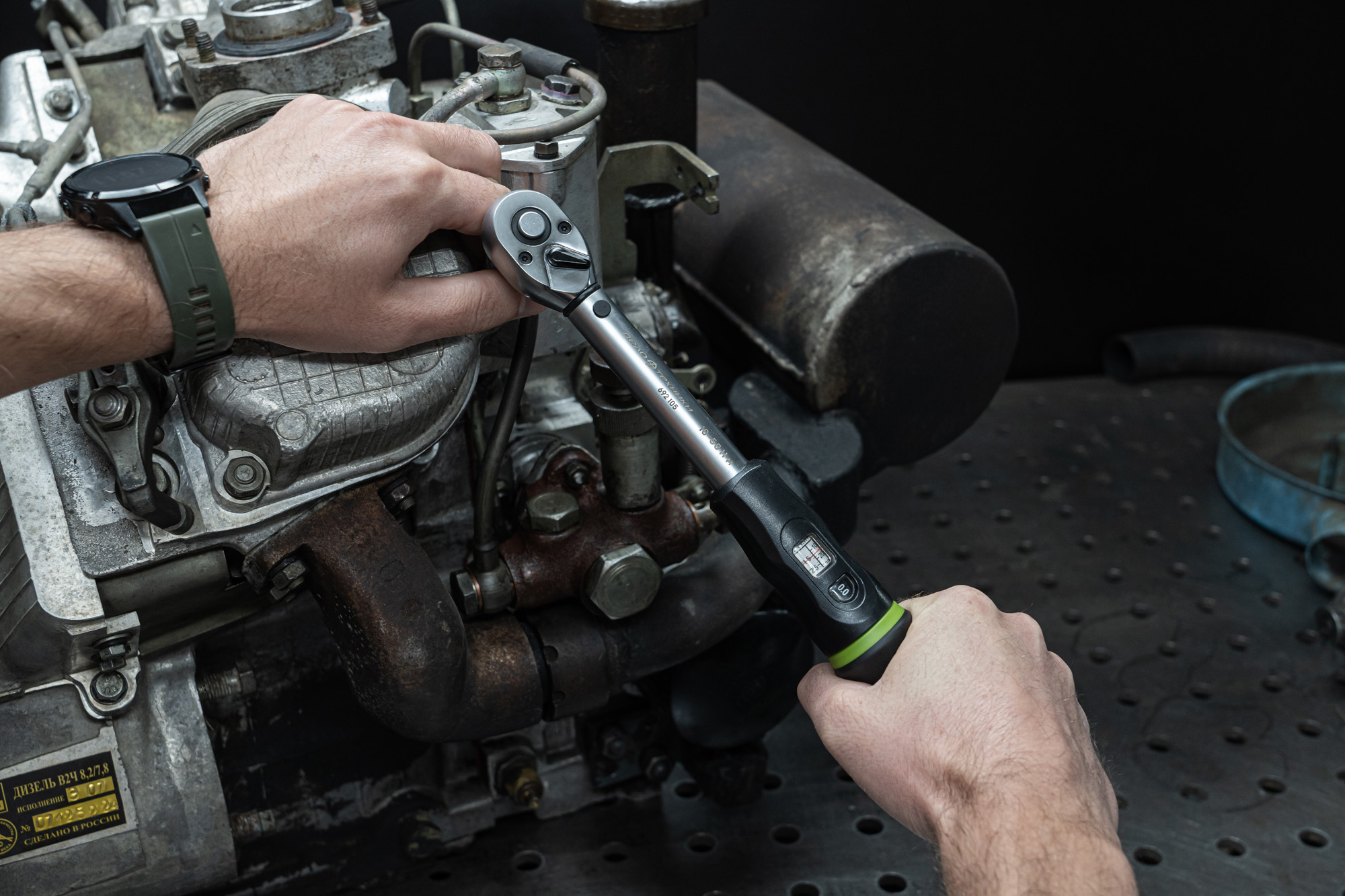 Ключ динамометрический 3/8" с эргономичной рукояткой 10-50 Нм