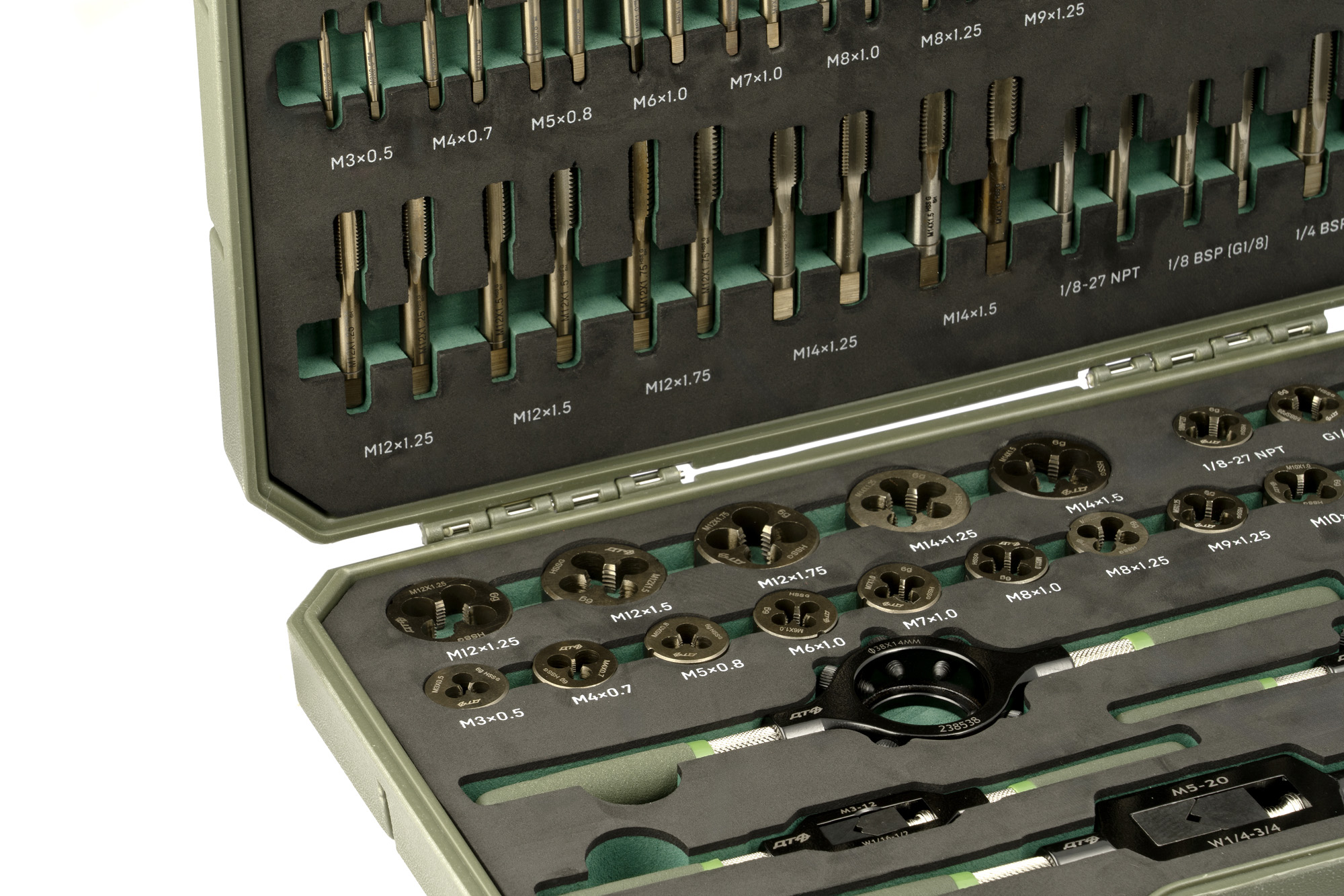 Набор метчиков и плашек, 64 предм.