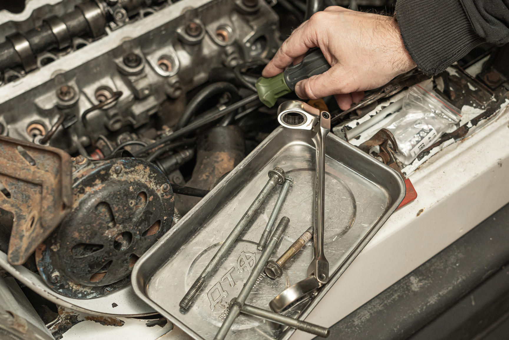 Ключ трещоточный шарнирный двусторонний 16×18 мм