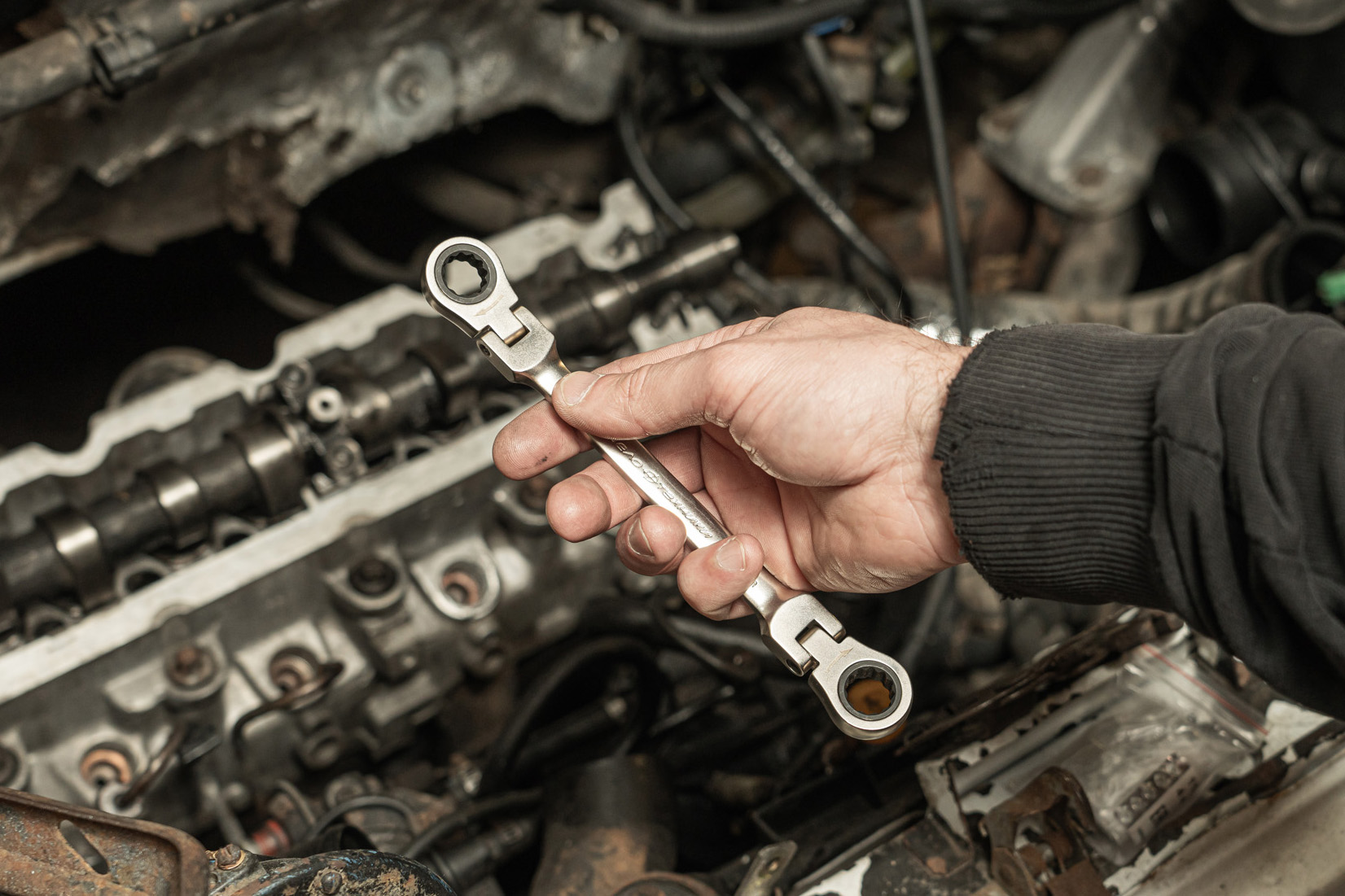 Ключ трещоточный шарнирный двусторонний 12×13 мм