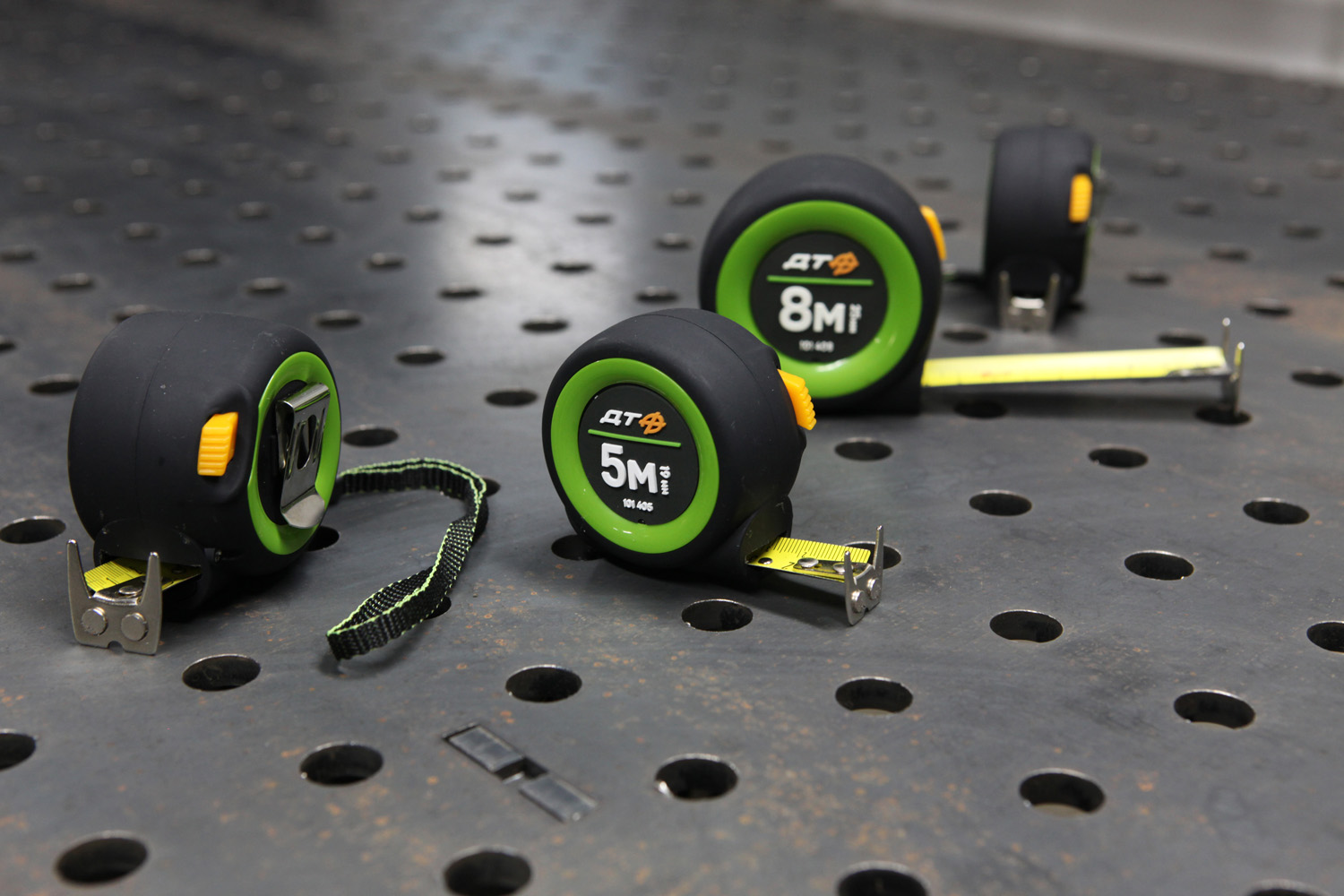 Рулетка в обрезиненном корпусе "Компакт" 8м×25мм